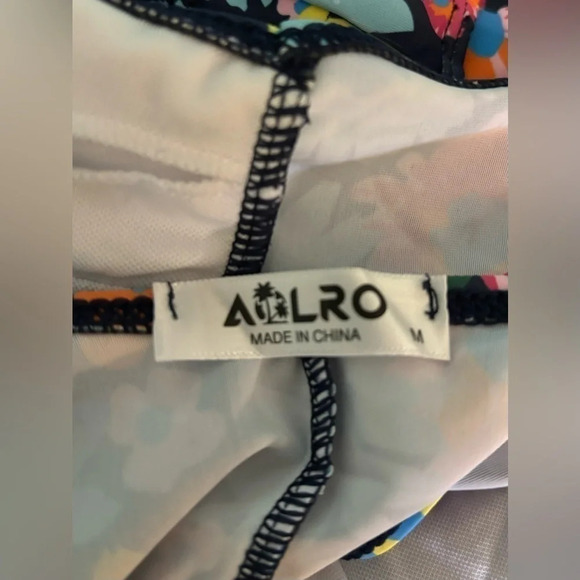 NWT AOLRO Womens Swimsuit Floral‎ High-Cut Cheeky Adjustable Straps Padding - Picture 6 of 6